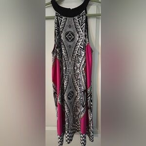 Black and Pink Dress. Like new! Wear as a dress or with capris.